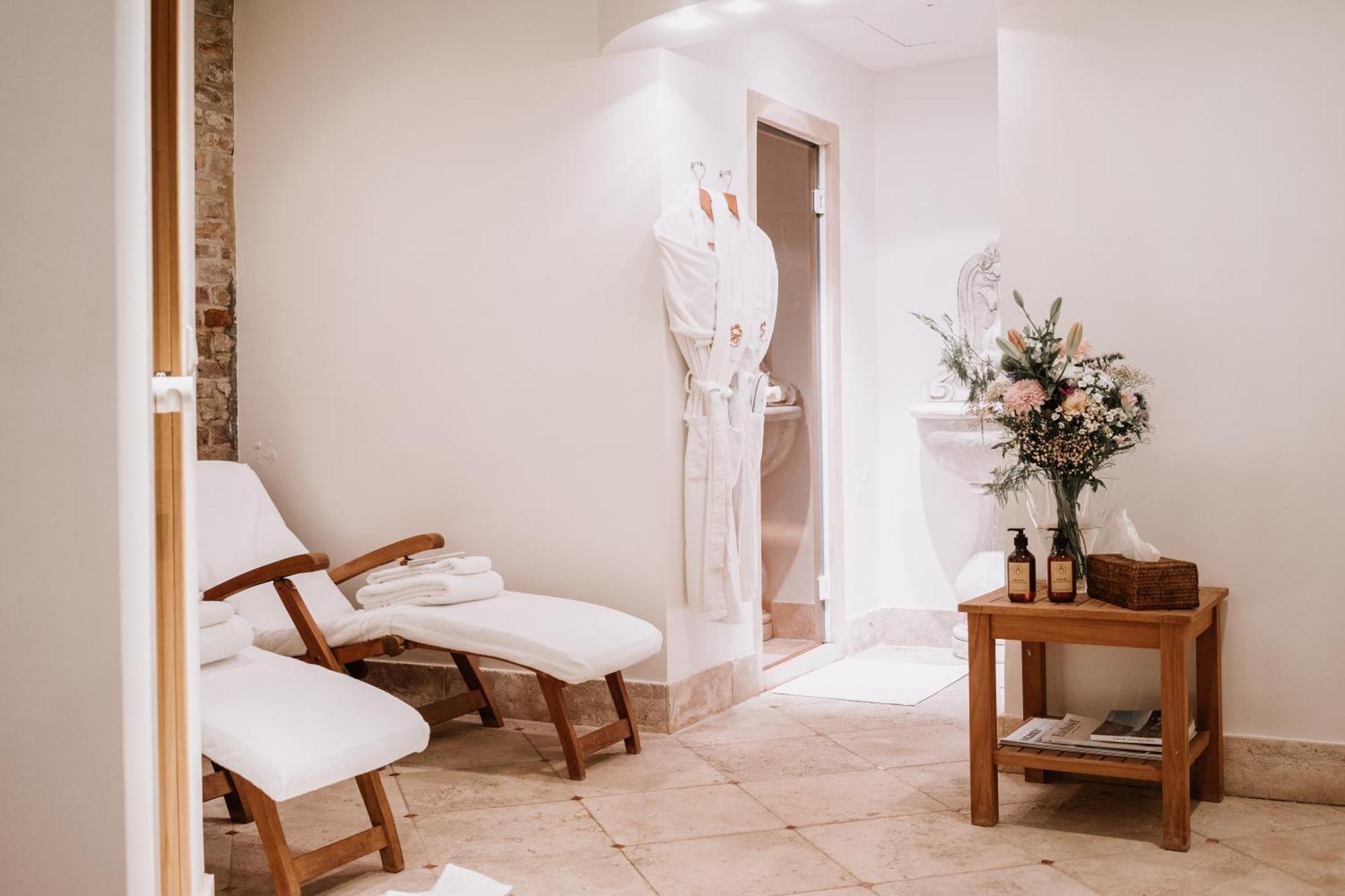 Relais & Chateaux Heritage Hotel Bruges